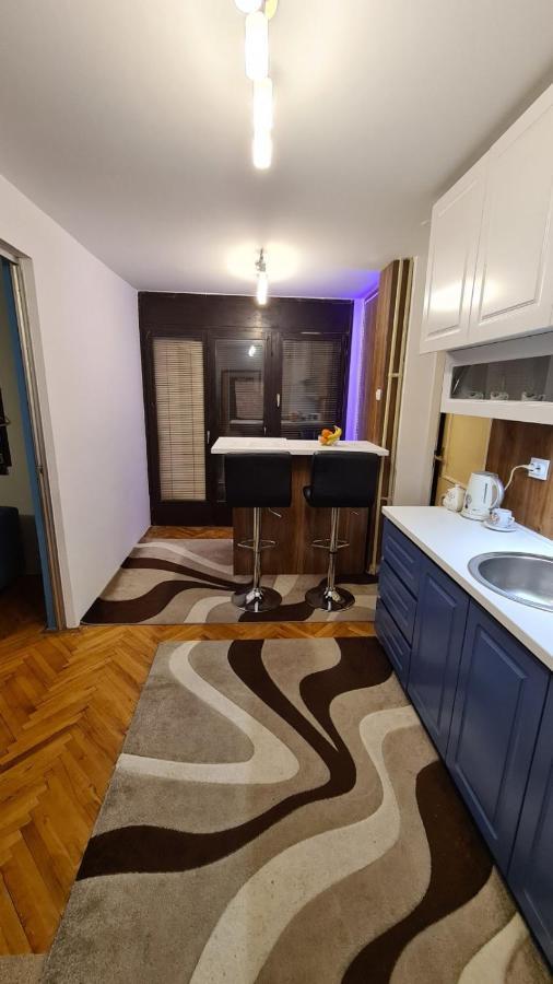 Kingston Apartment ปิโรต์ ภายนอก รูปภาพ