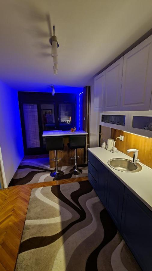 Kingston Apartment ปิโรต์ ภายนอก รูปภาพ