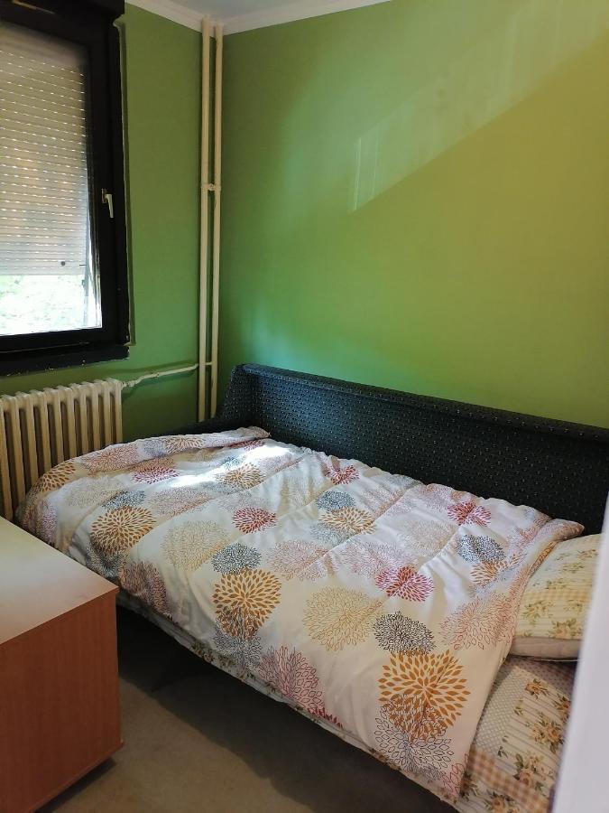 Kingston Apartment ปิโรต์ ภายนอก รูปภาพ