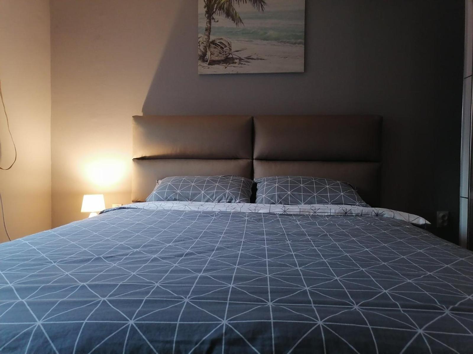Kingston Apartment ปิโรต์ ภายนอก รูปภาพ